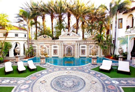 ristorante versace|gianni's at versace mansion.